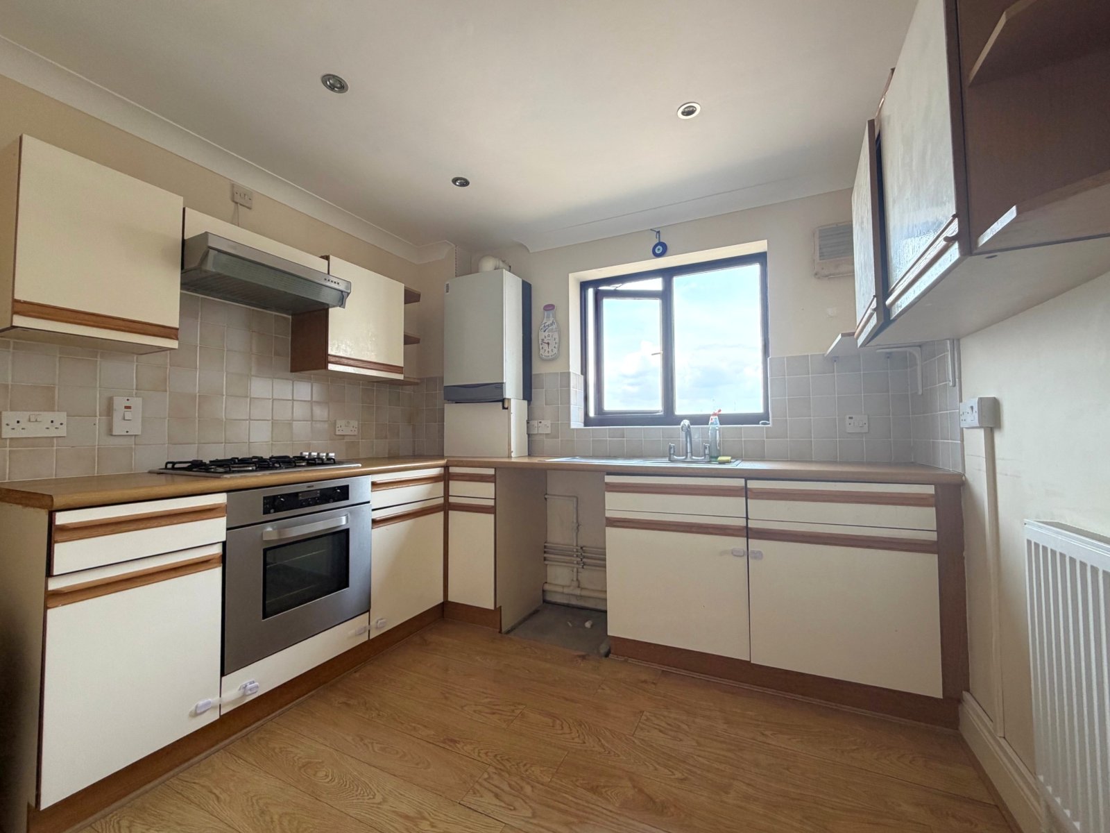 2 bedroom apartment to rent