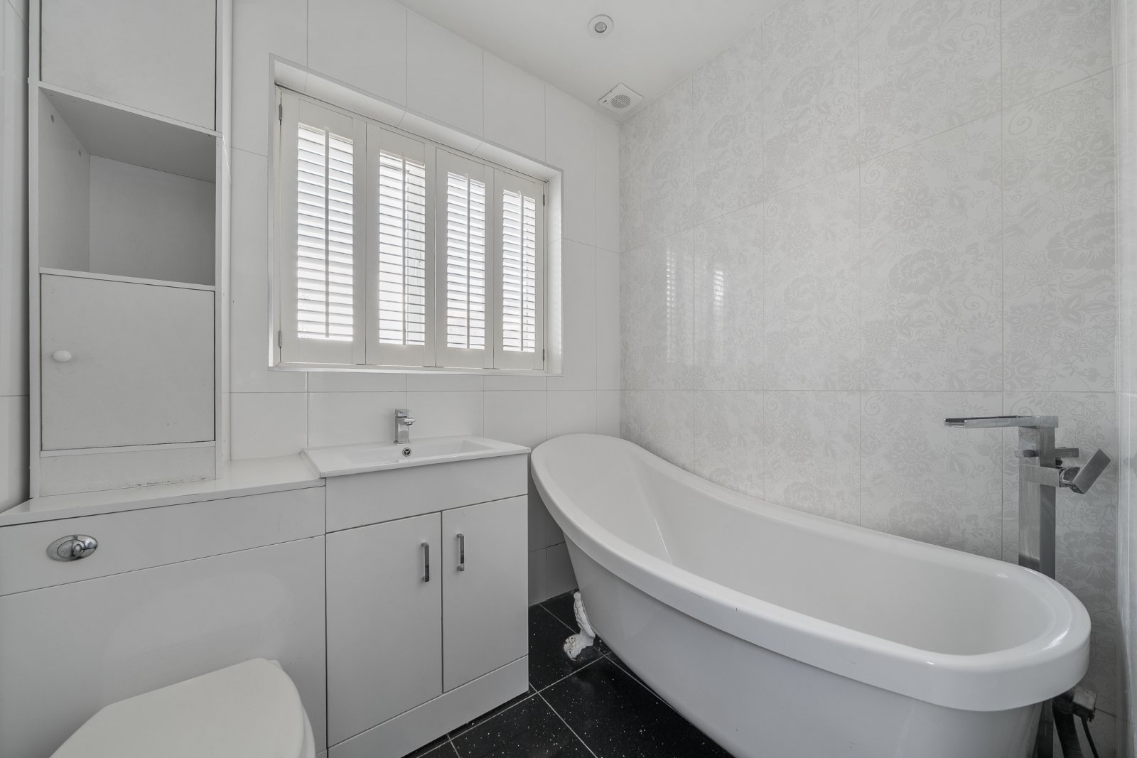 2 bedroom  terraced house to rent
