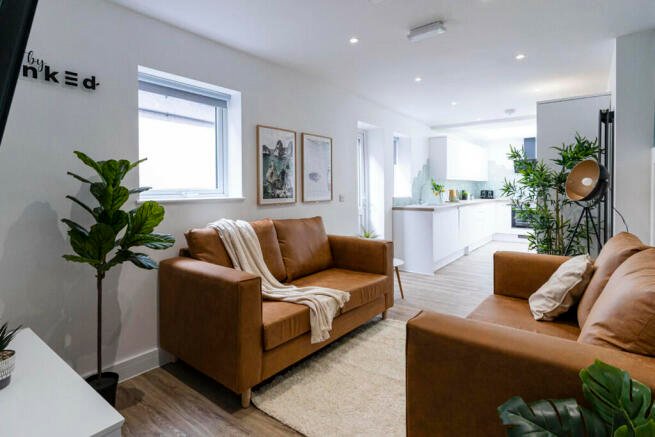 7 bedroom  terraced house to rent