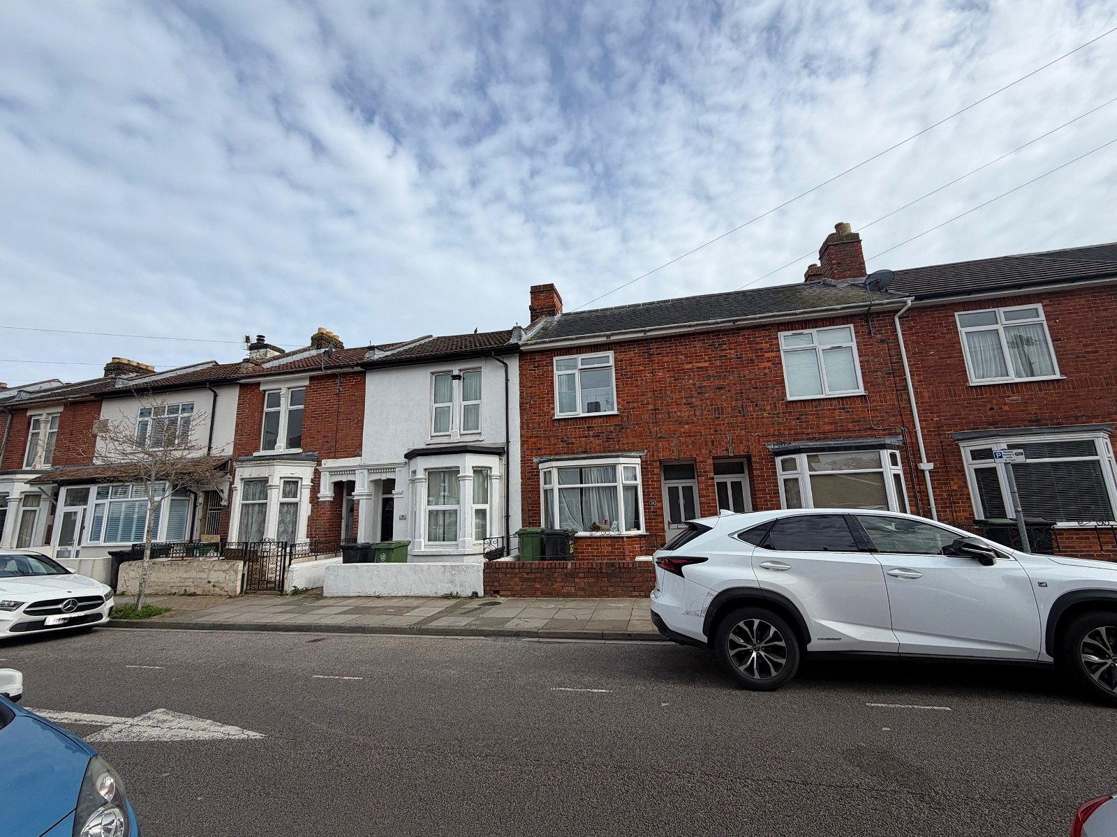 5 bedroom  terraced house to rent