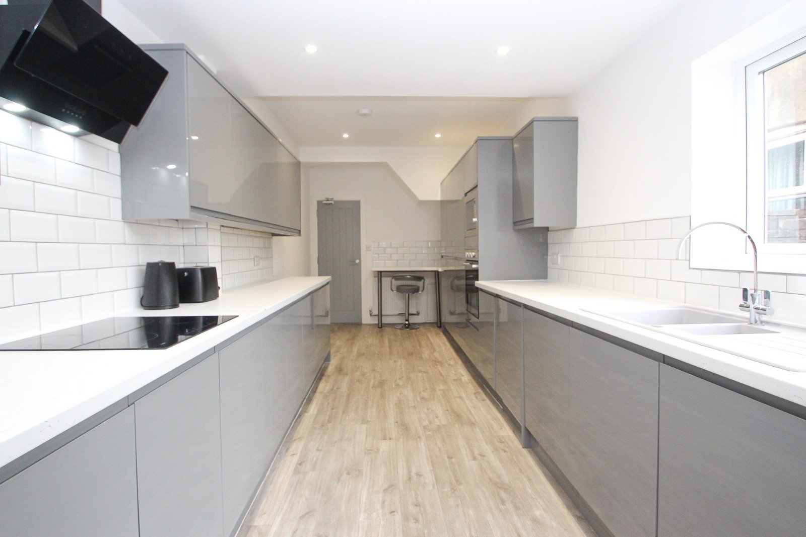 7 bedroom terraced house to rent