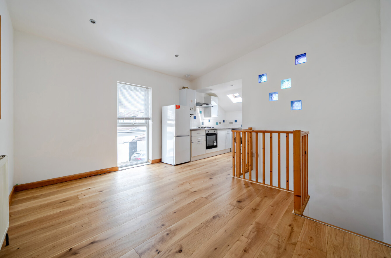 1 bedroom house to rent