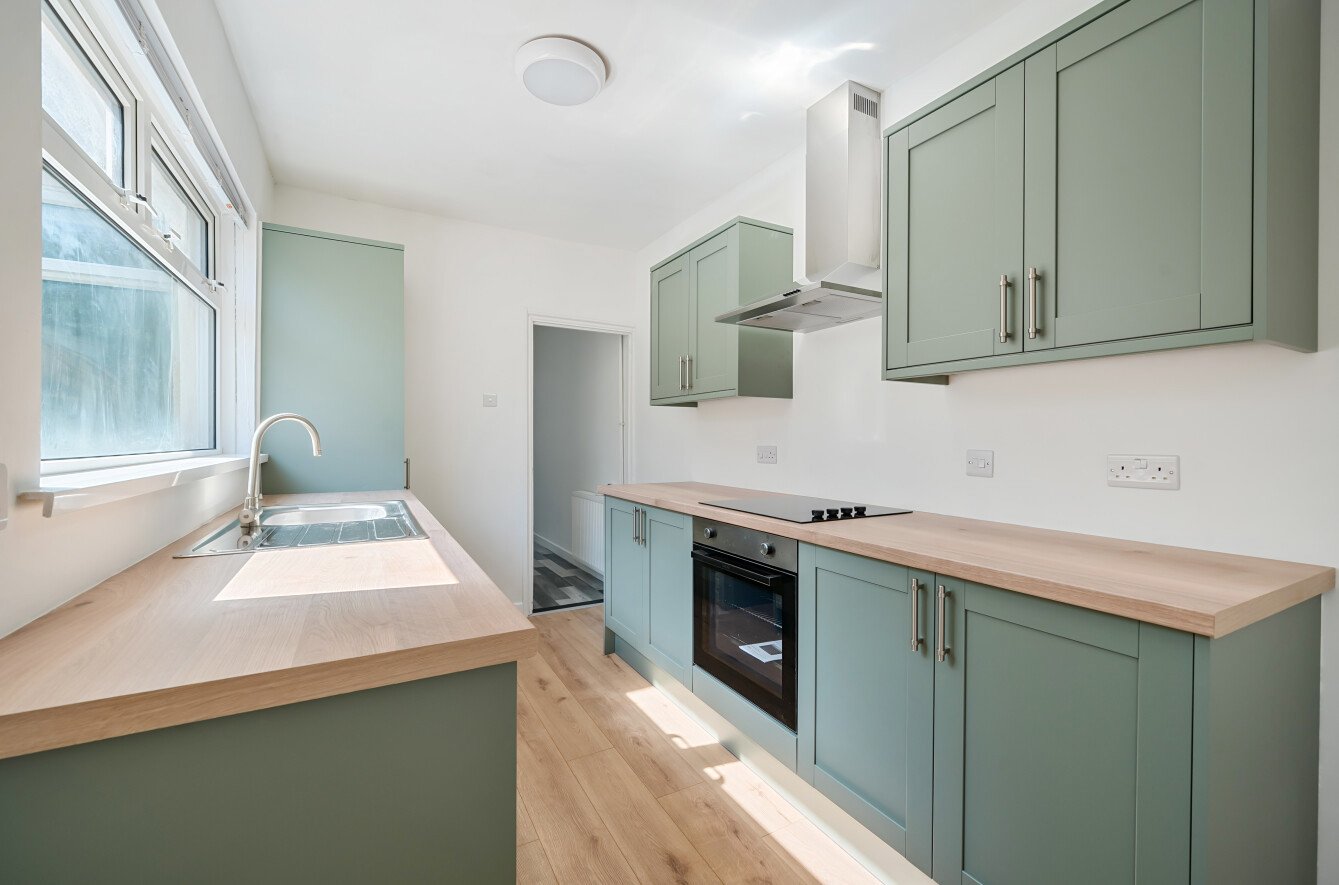 2 bedroom  terraced house to rent