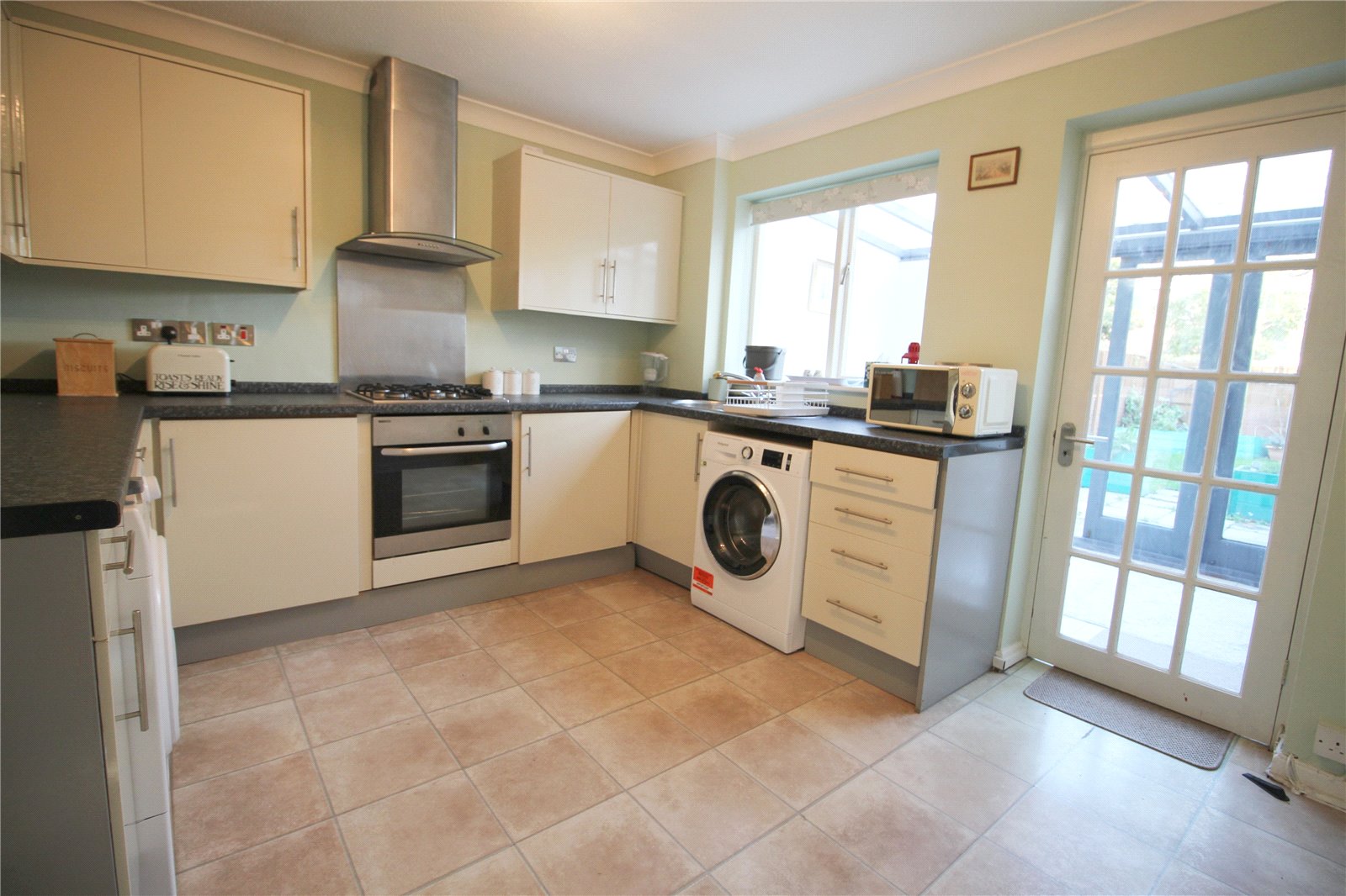 2 bedroom terraced house to rent