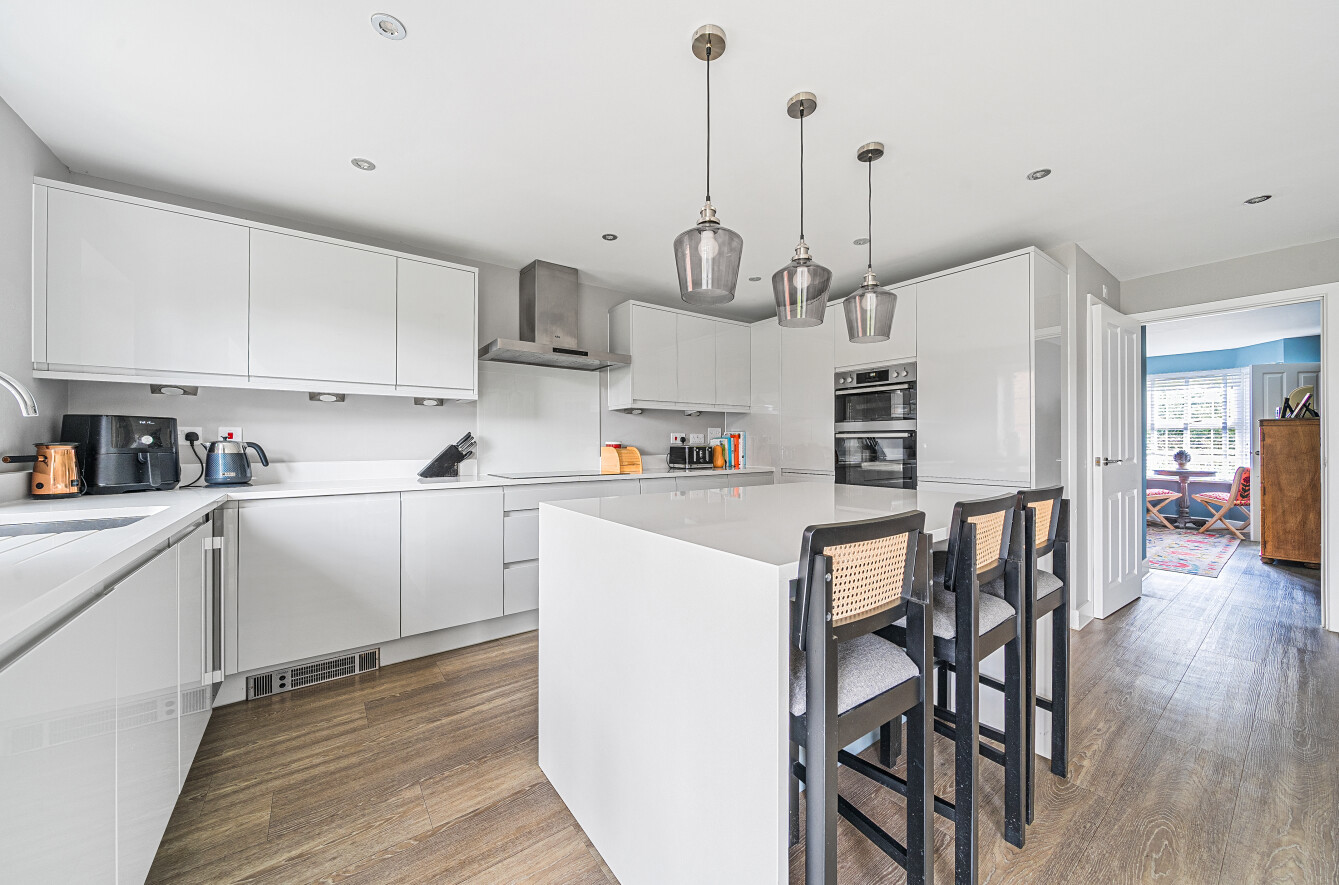 5 bedroom house for sale