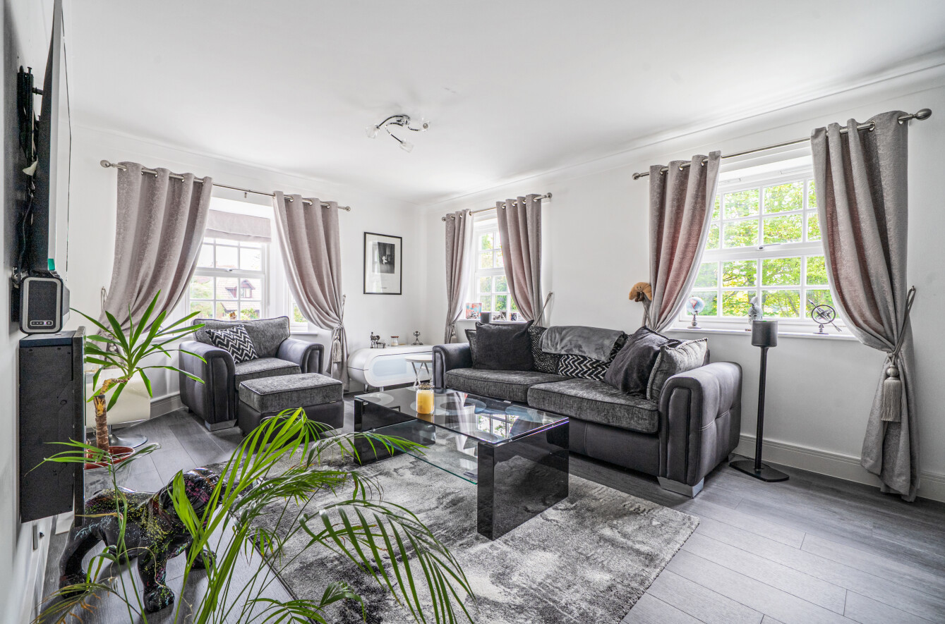 1 bedroom apartment for sale