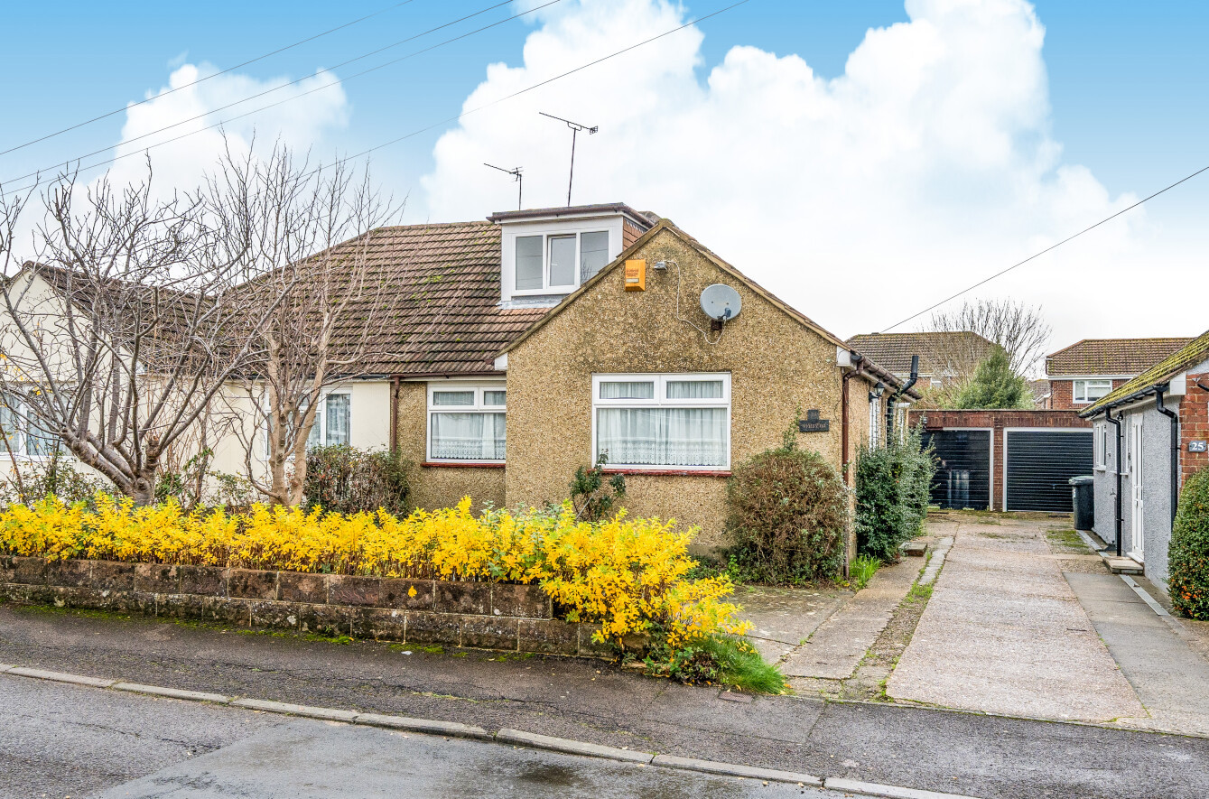 2 bedroom  semi-detached bungalow for sale