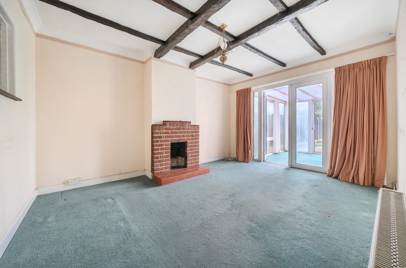 2 bedroom  semi-detached bungalow for sale