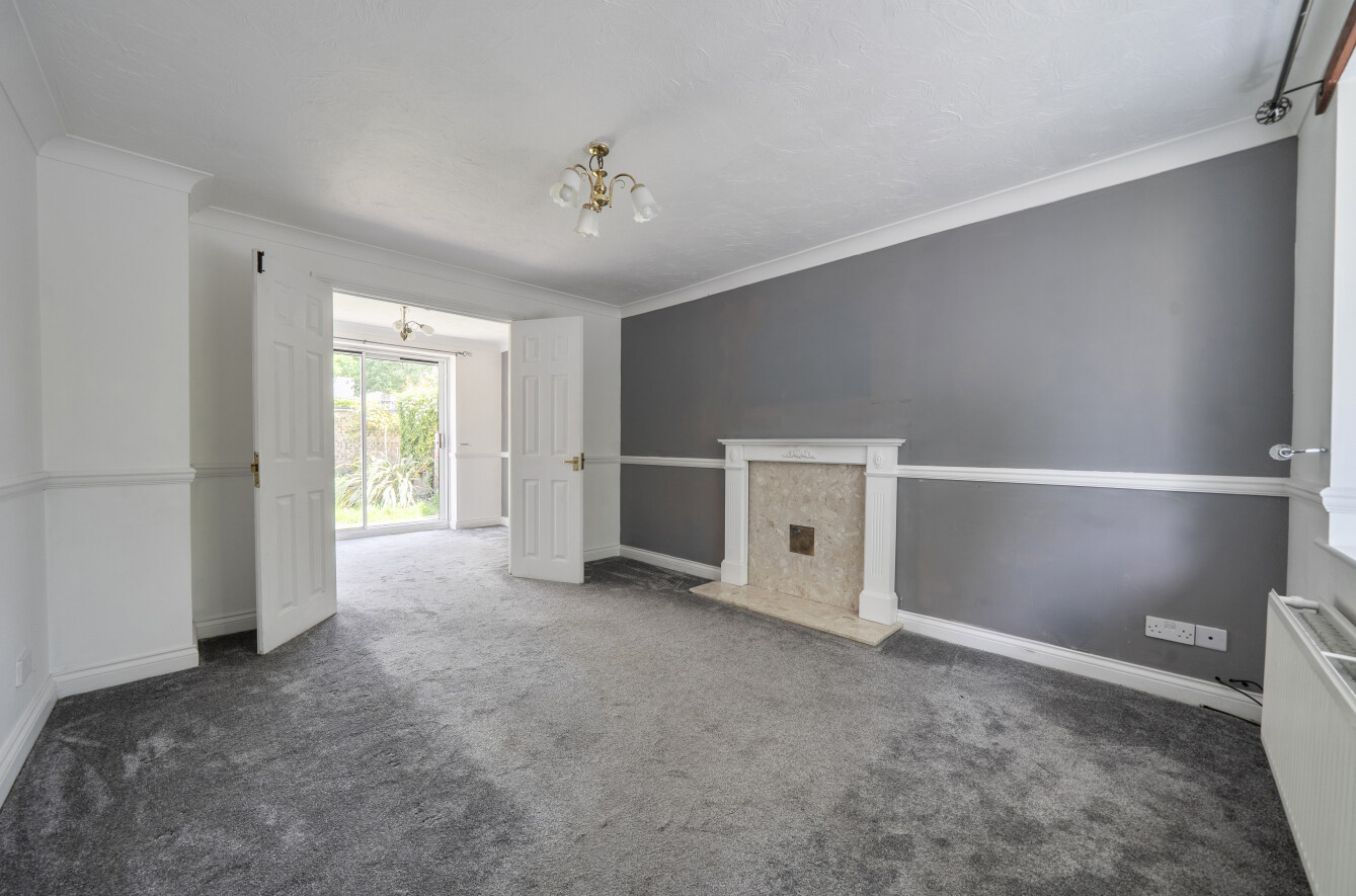 3 bedroom  detached house for sale