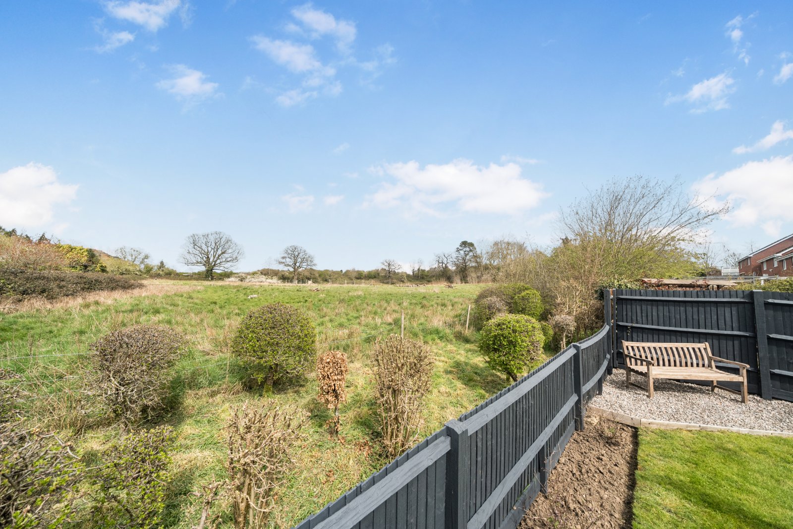 4 bedroom  detached house for sale