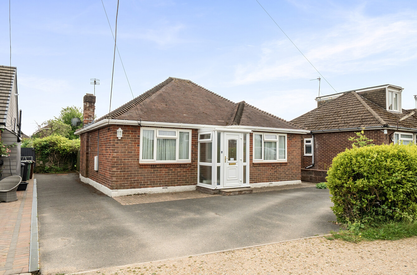 2 bedroom detached bungalow for sale