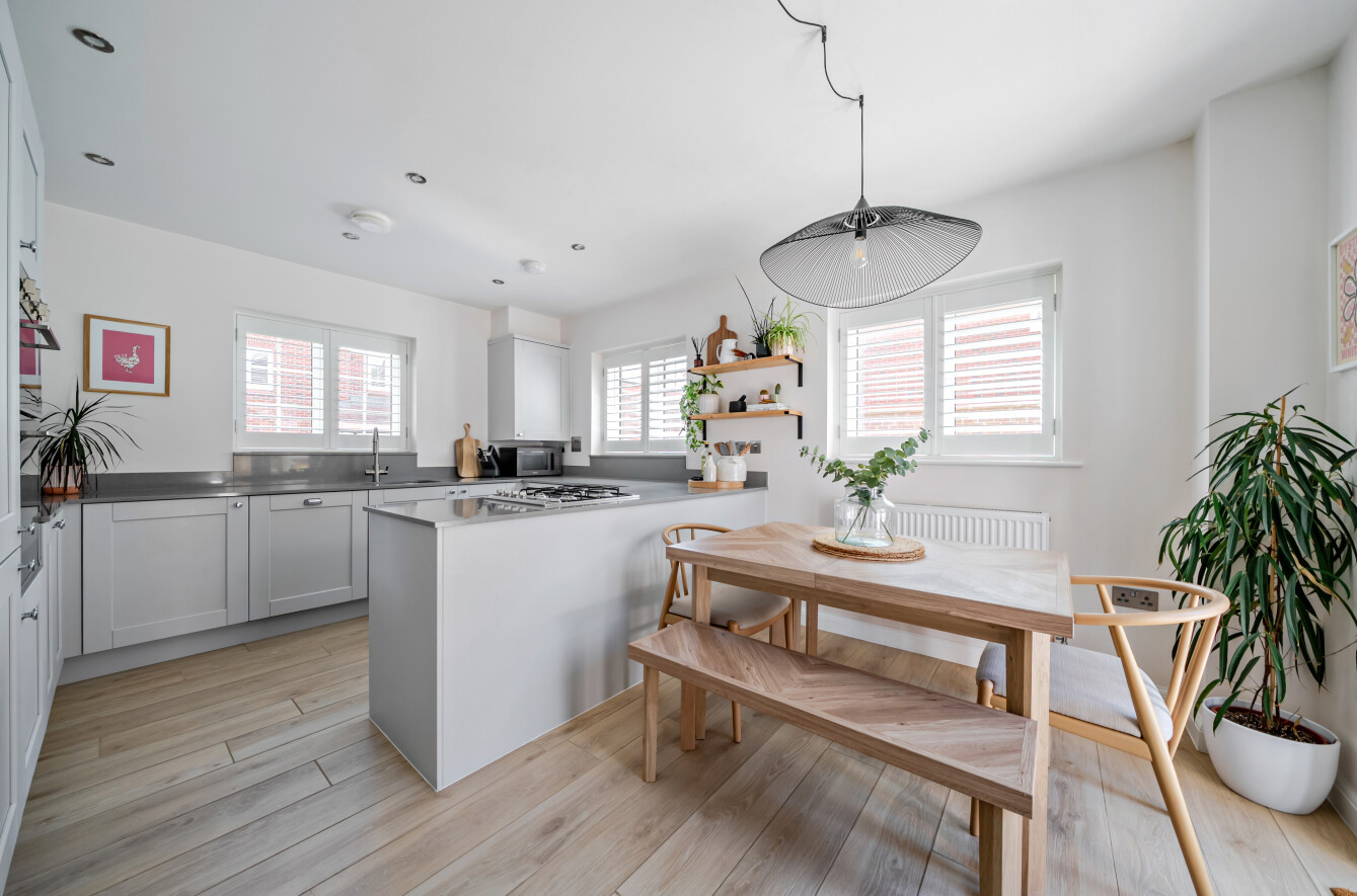 4 bedroom  detached house for sale