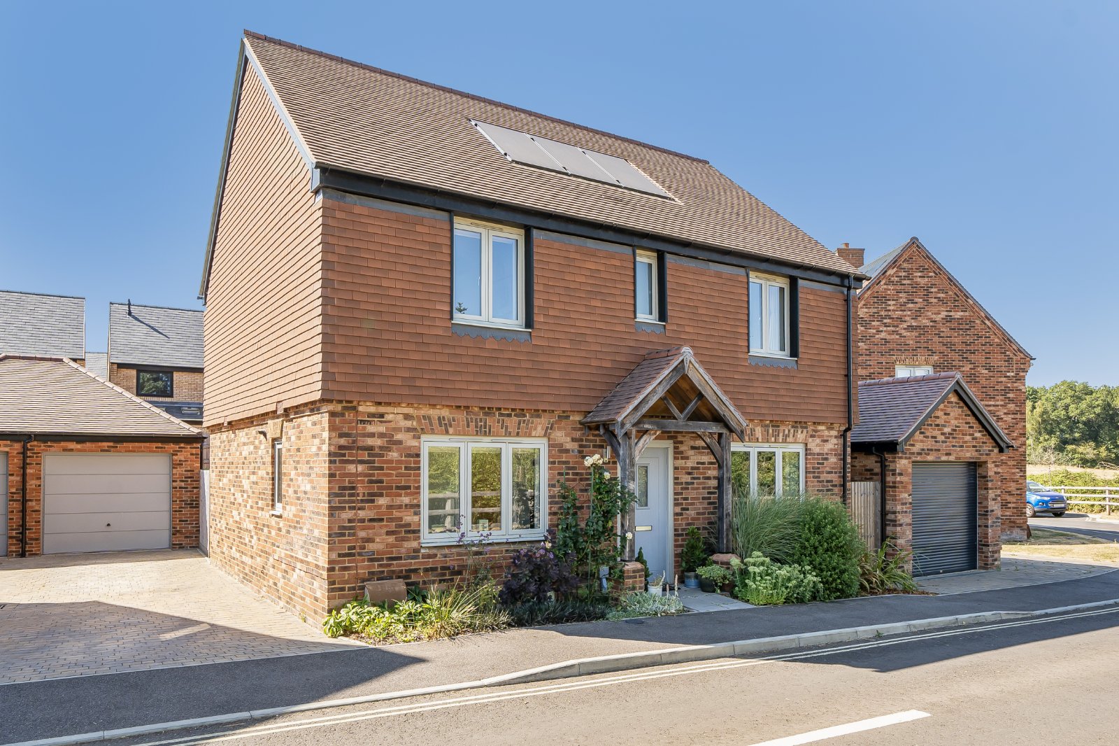 4 bedroom  detached house for sale