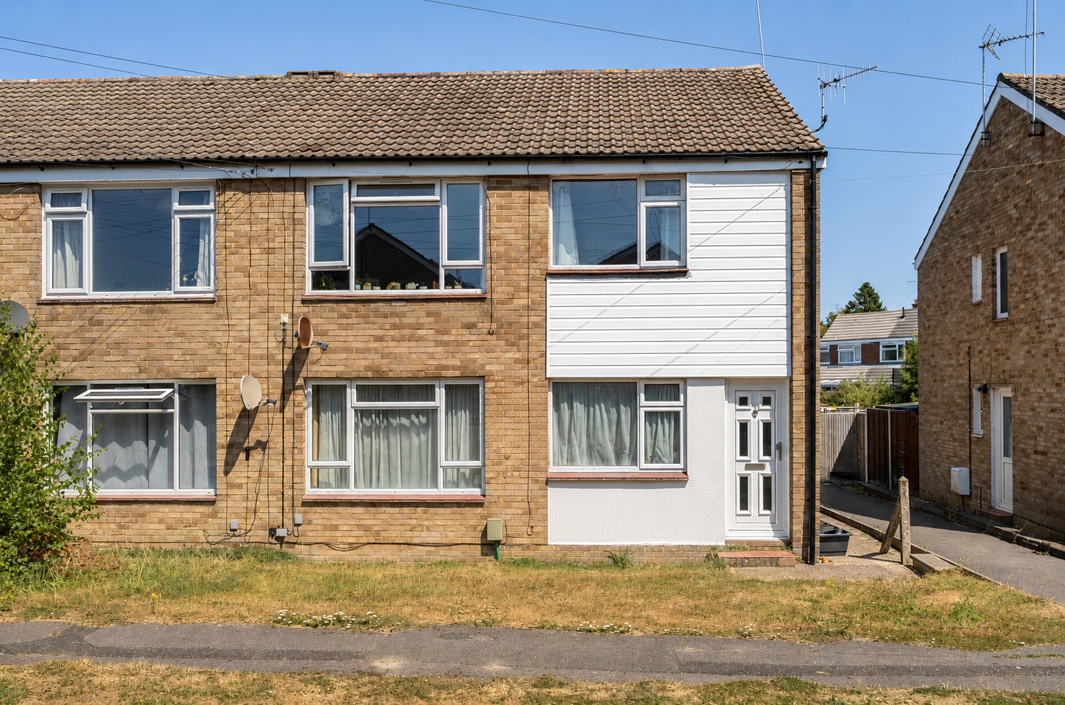2 bedroom maisonette for sale