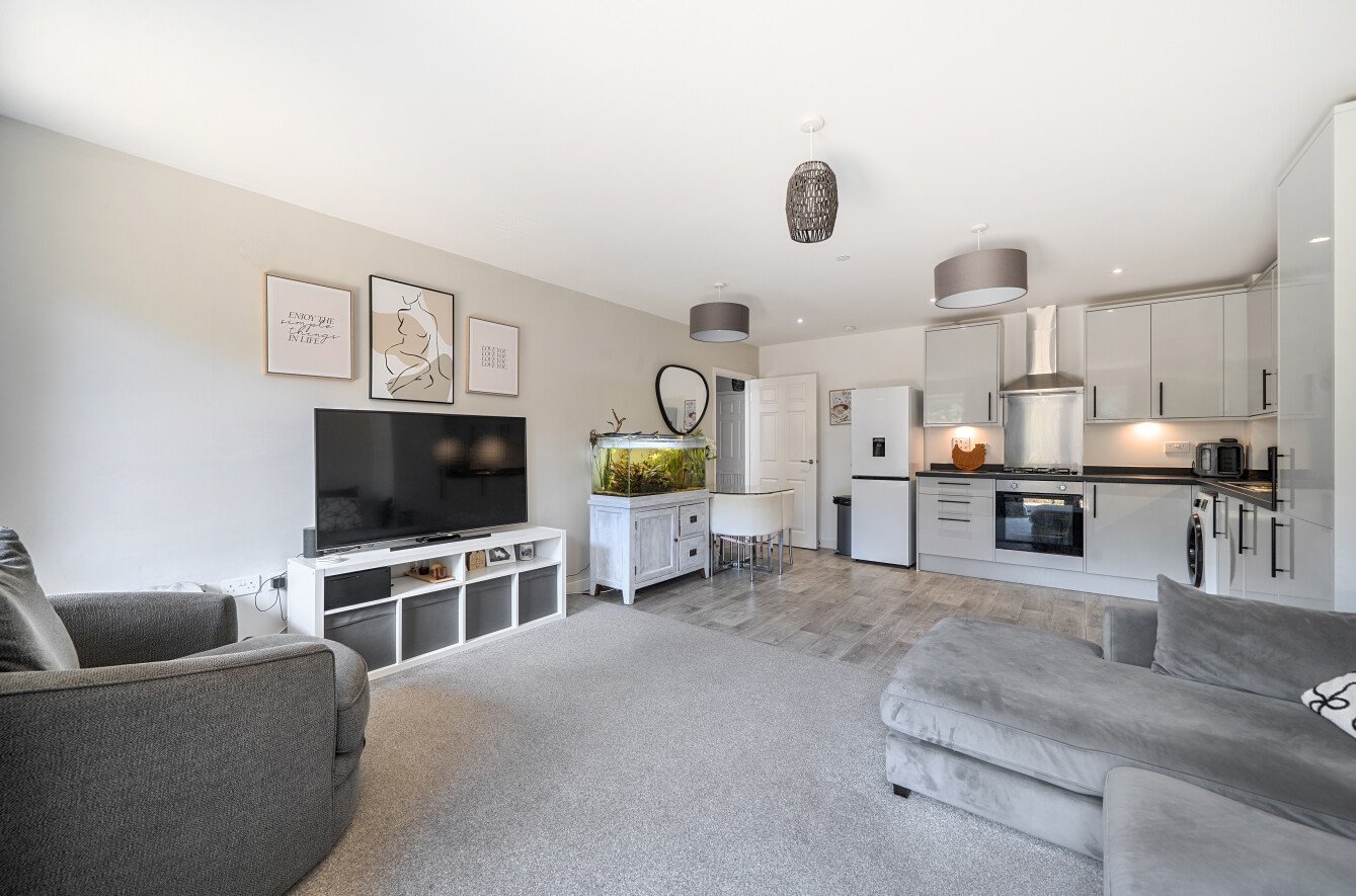 2 bedroom apartment for sale