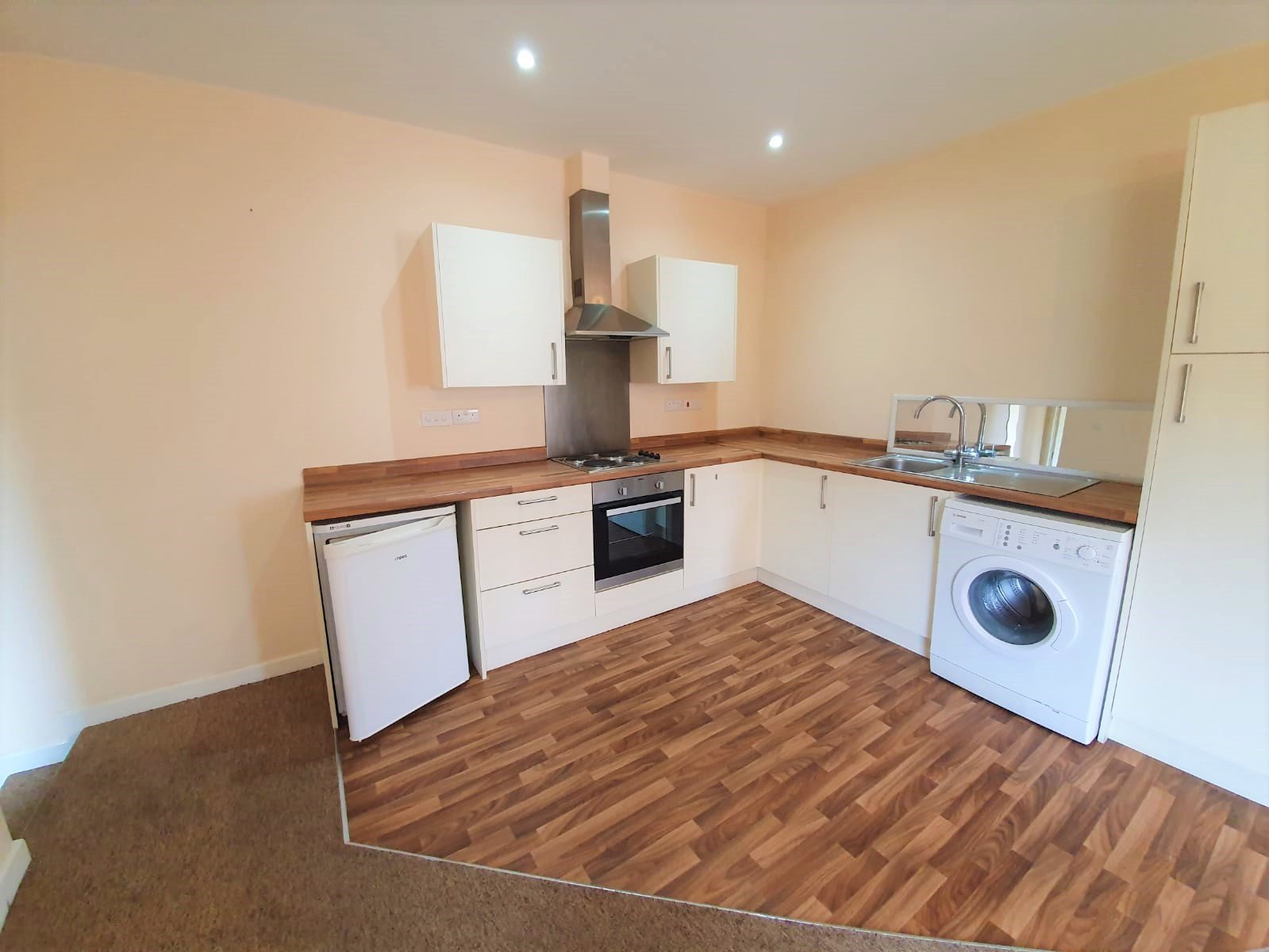2 bedroom apartment to rent
