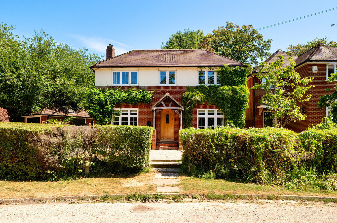 3 bedroom  detached house for sale