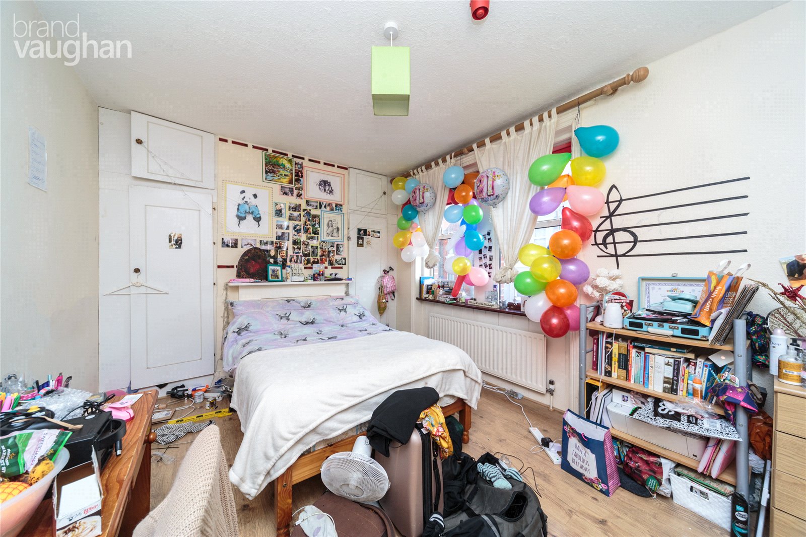 6 bedroom terraced house to rent