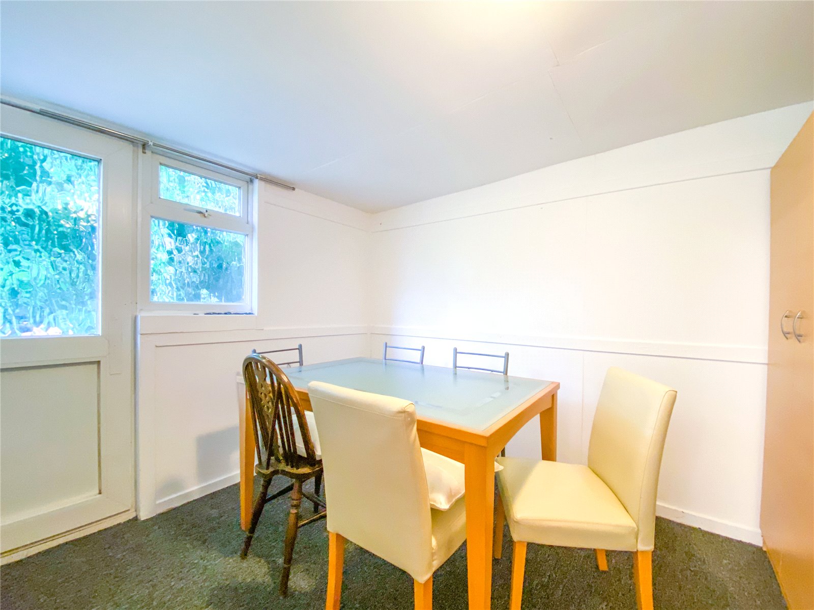 5 bedroom semi-detached house to rent