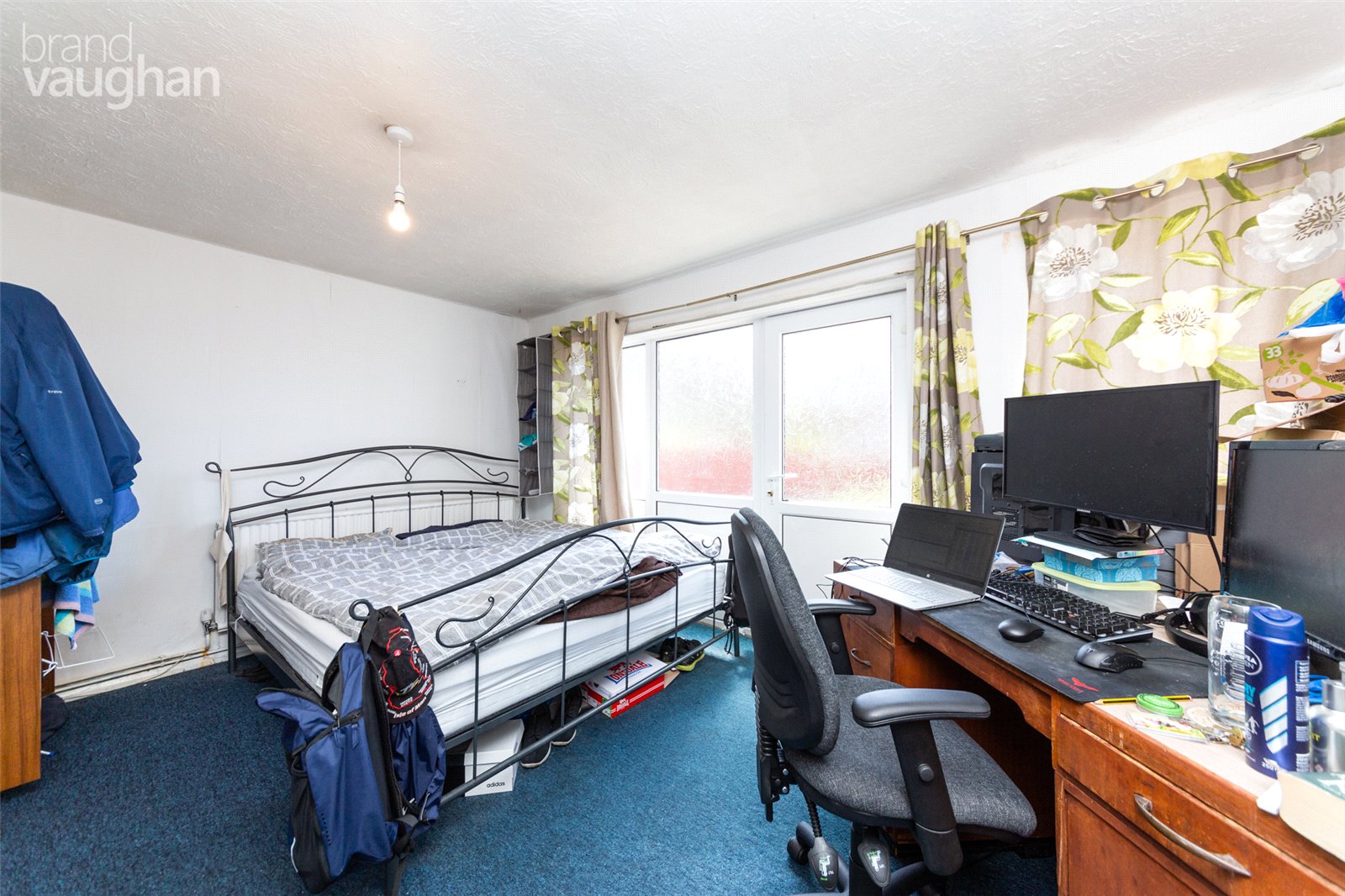 4 bedroom semi-detached house to rent