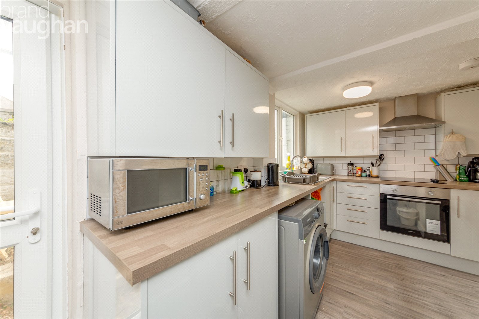 5 bedroom terraced house to rent