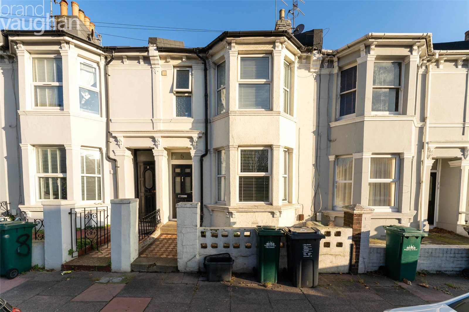 5 bedroom terraced house to rent