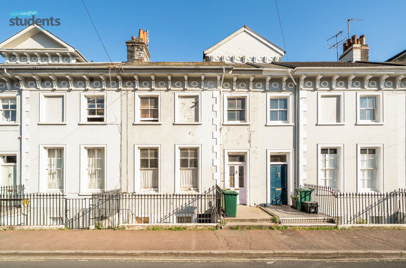 3 bedroom apartment to rent