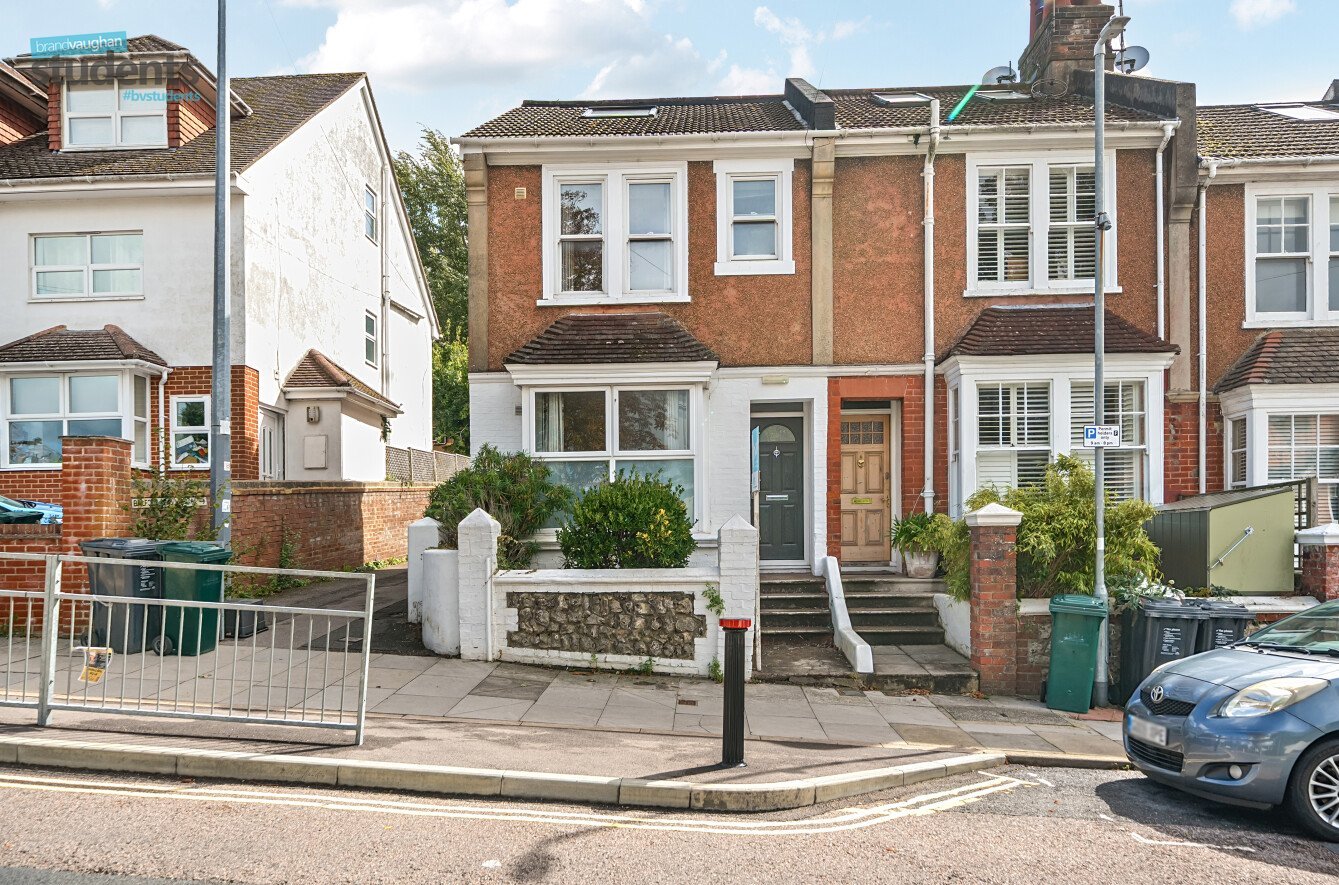 5 bedroom house to rent