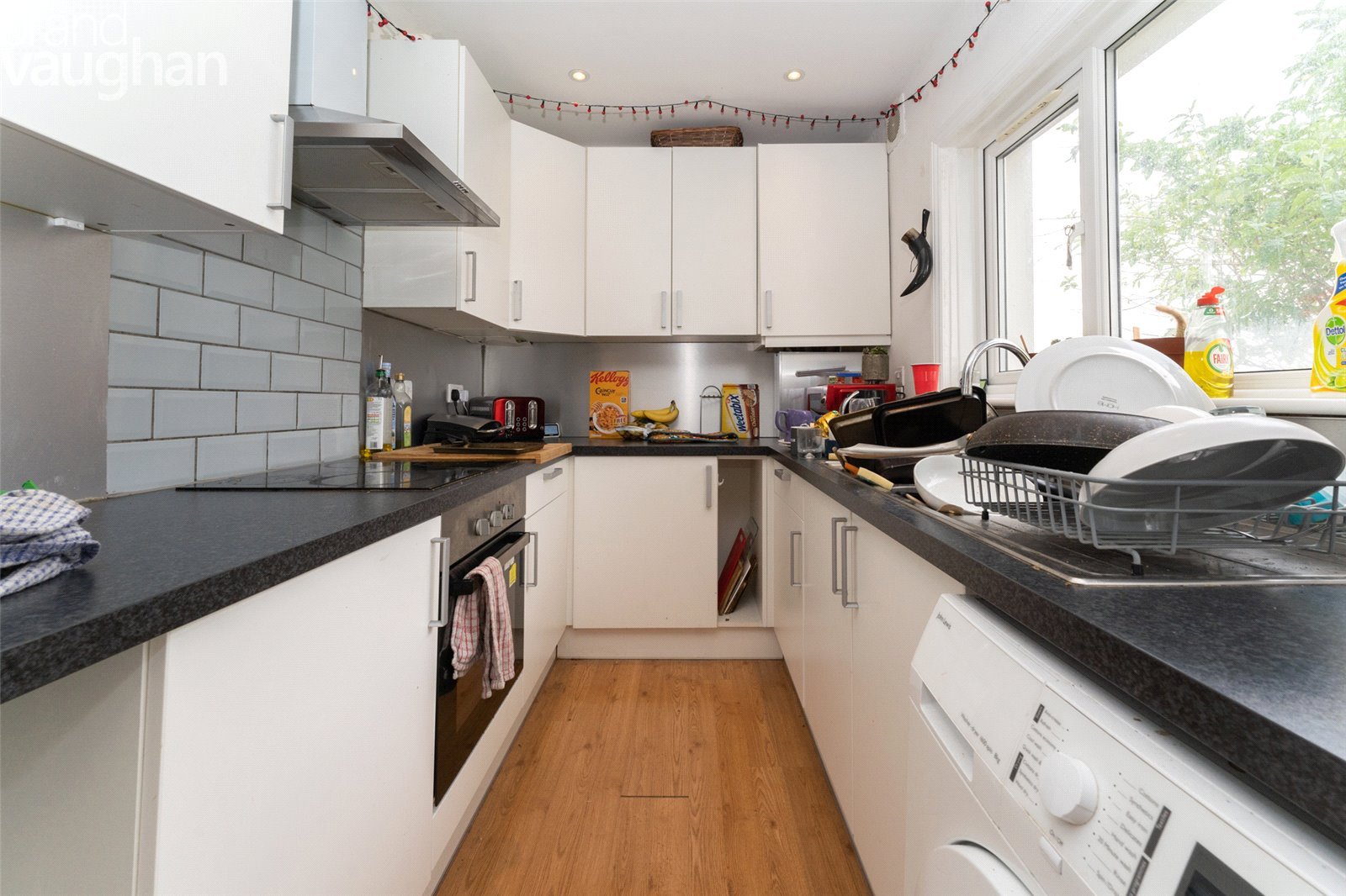 5 bedroom terraced house to rent