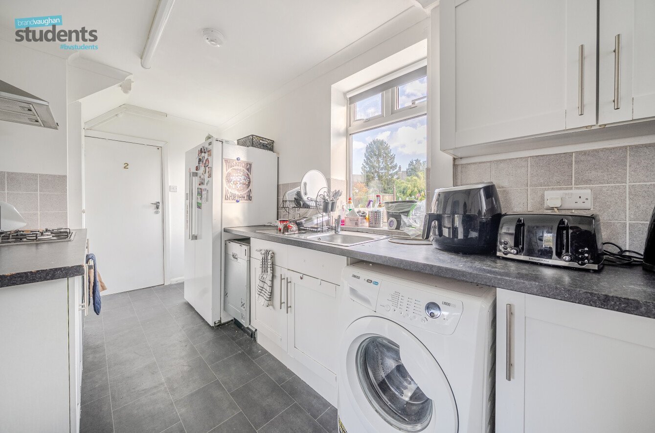 5 bedroom house to rent