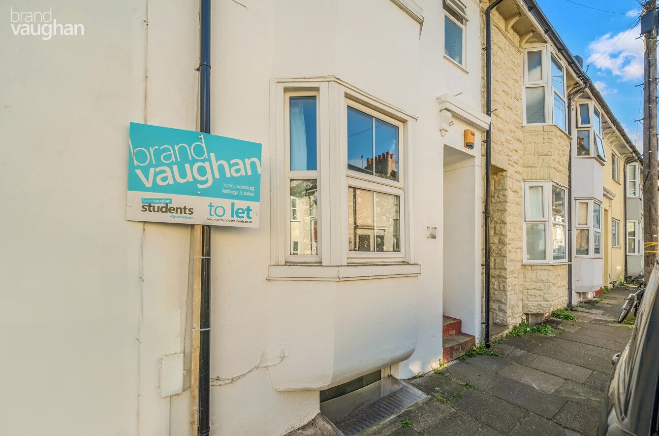 3 bedroom  terraced house to rent