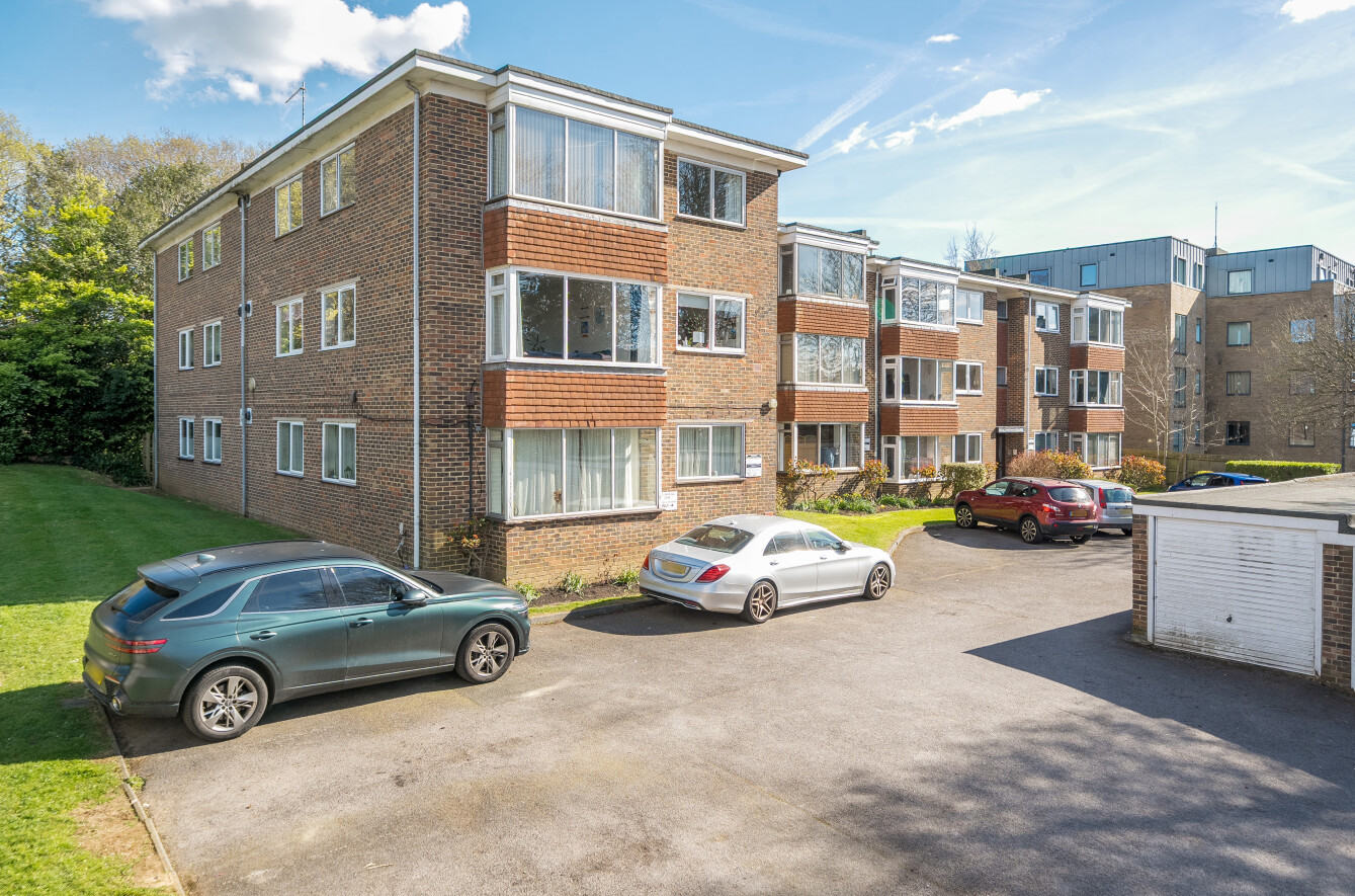 2 bedroom apartment for sale