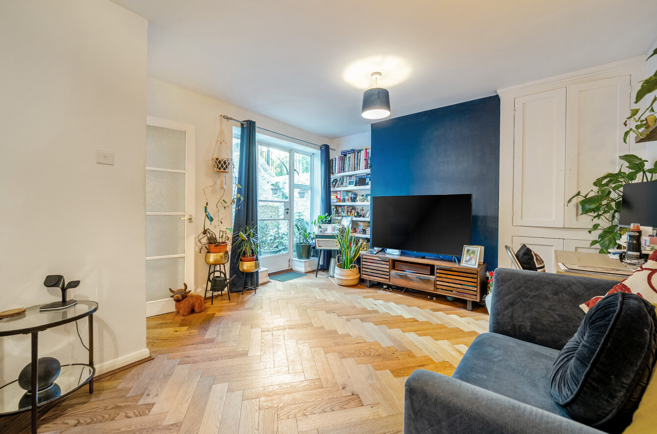1 bedroom apartment for sale