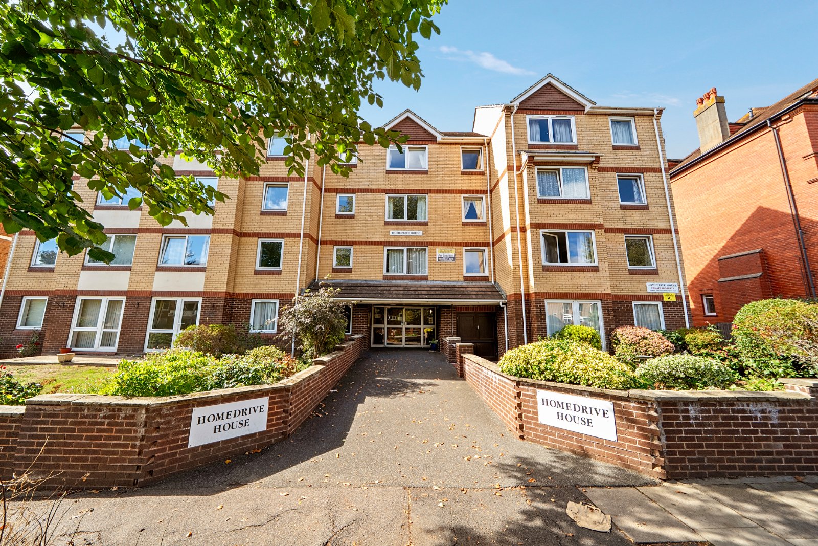 1 bedroom apartment for sale