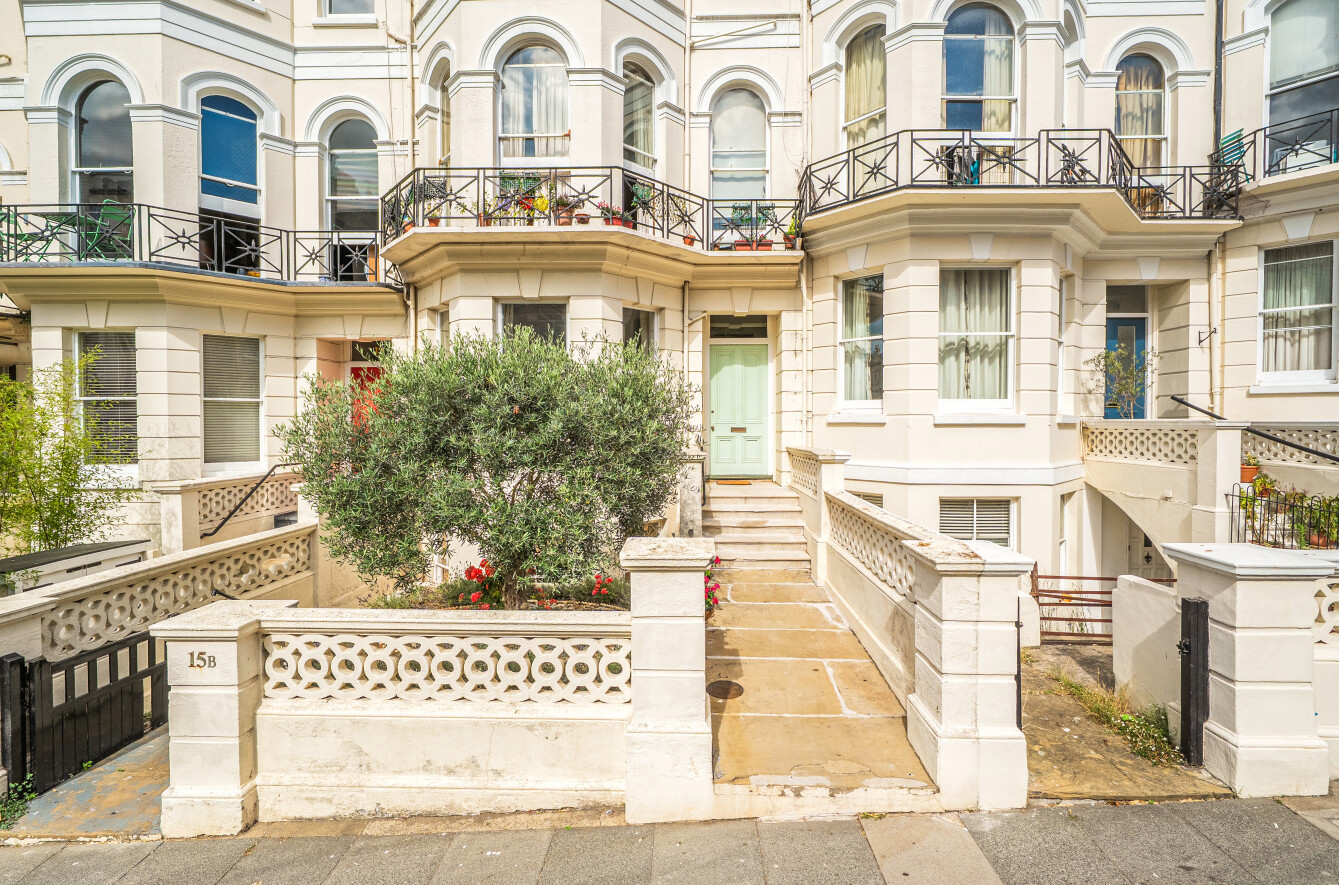 1 bedroom apartment for sale