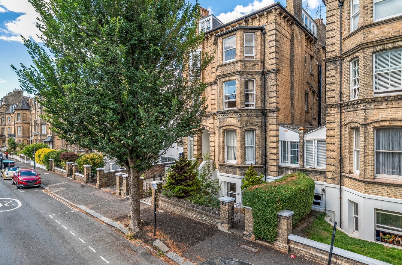 2 bedroom apartment for sale