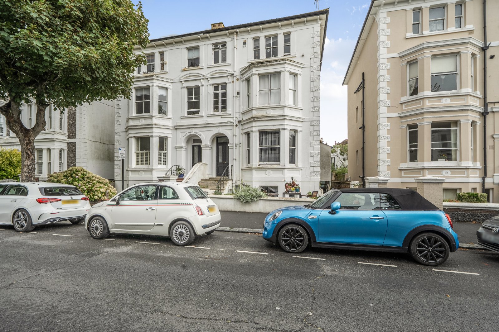 1 bedroom apartment for sale