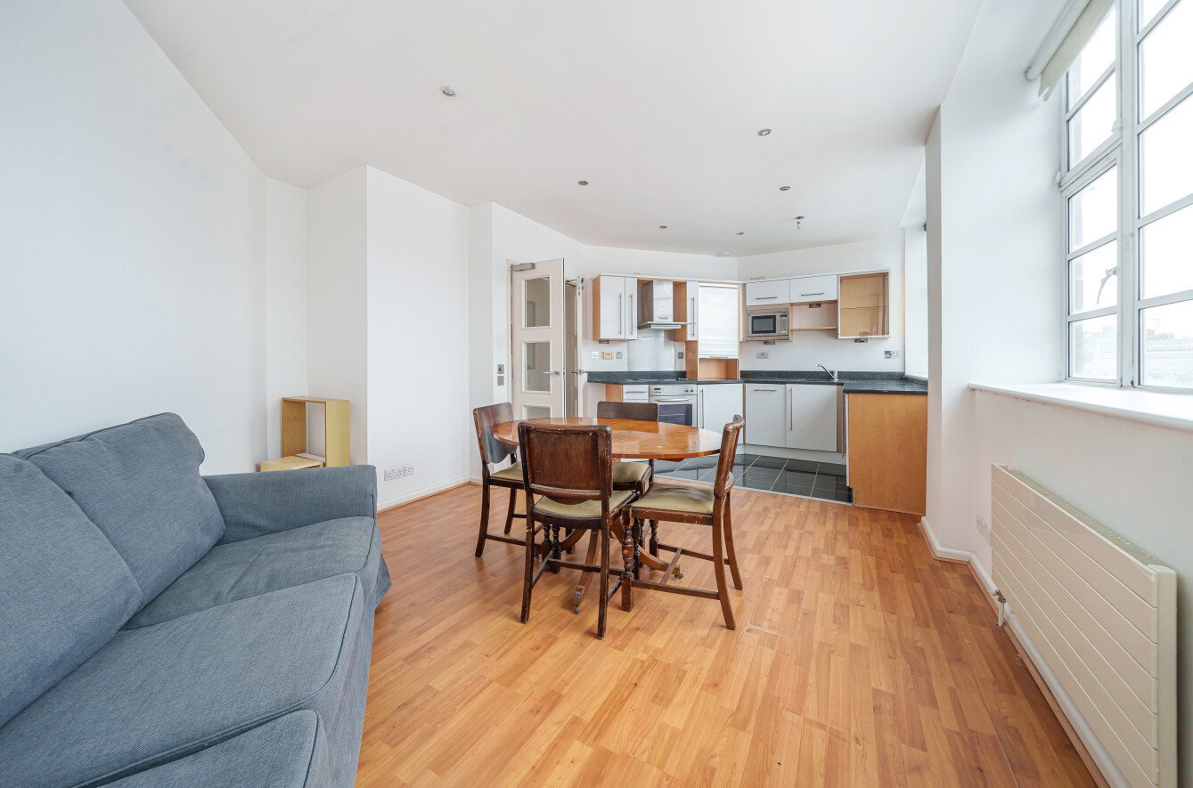 1 bedroom apartment for sale