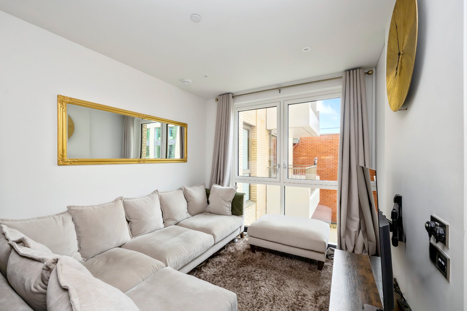 1 bedroom apartment for sale
