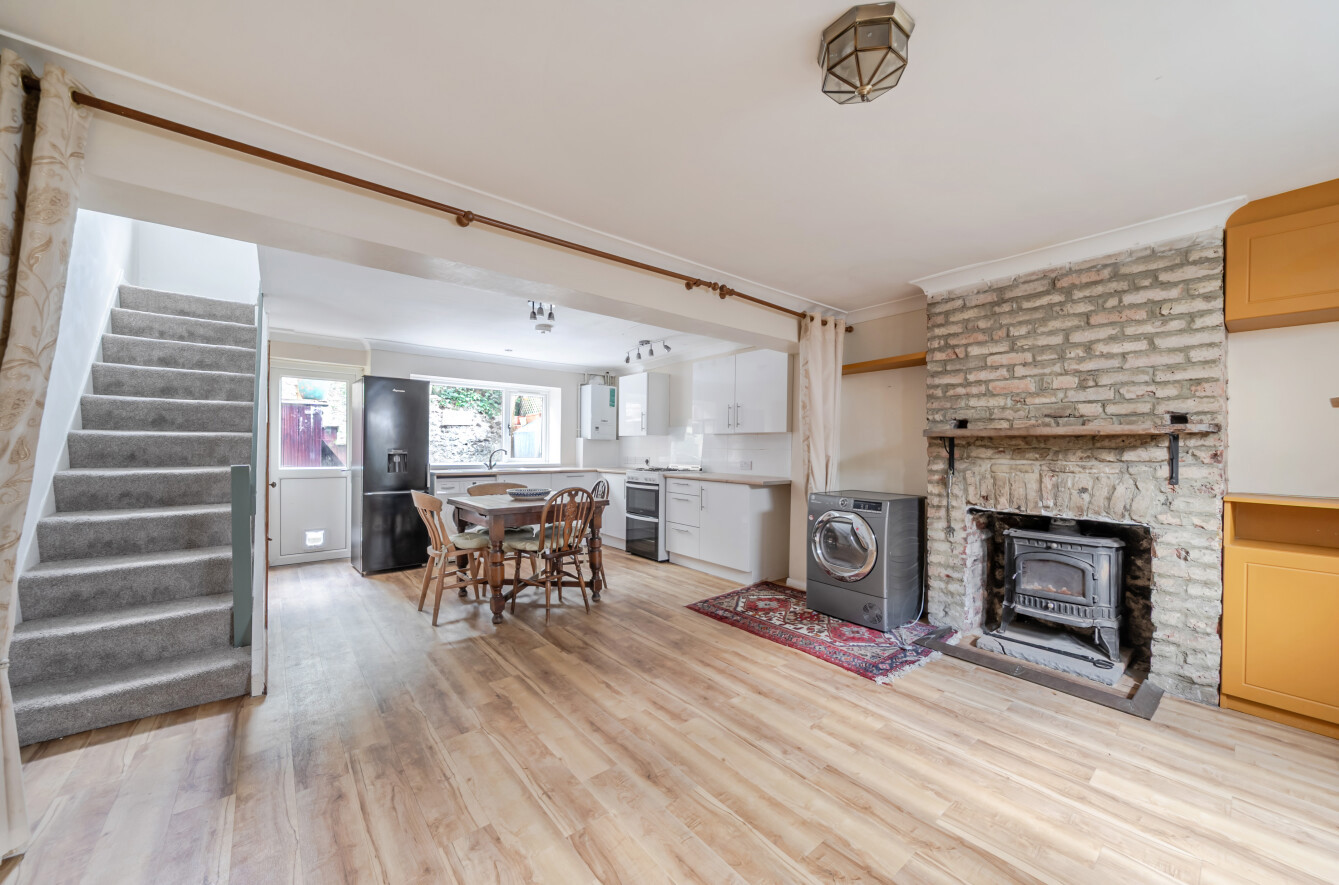4 bedroom terraced house for sale
