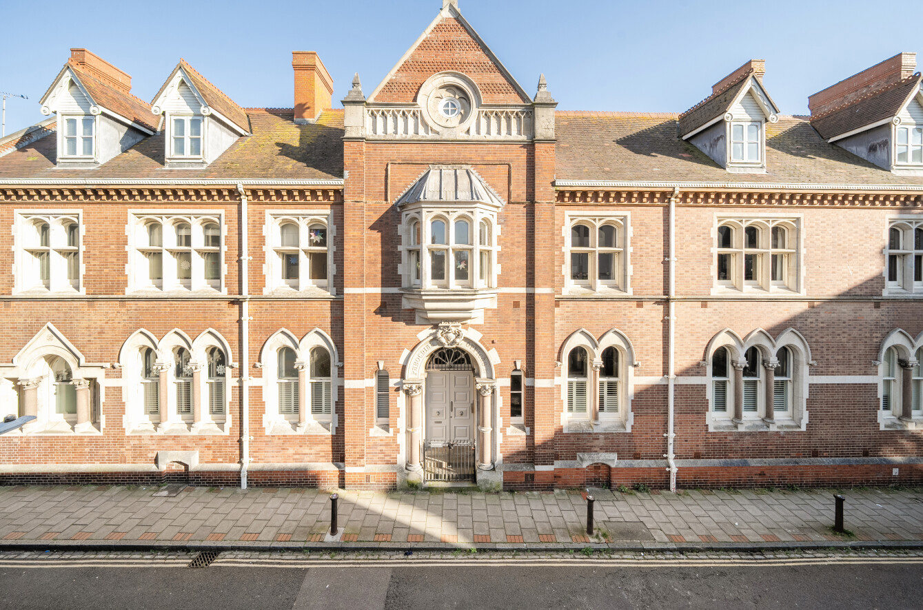 2 bedroom apartment for sale