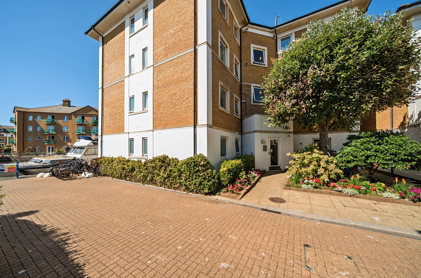 2 bedroom apartment to rent