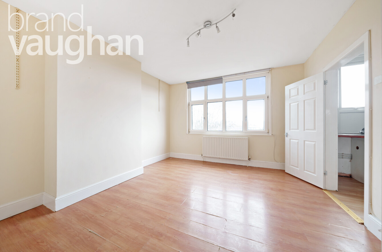 4 bedroom maisonette to rent