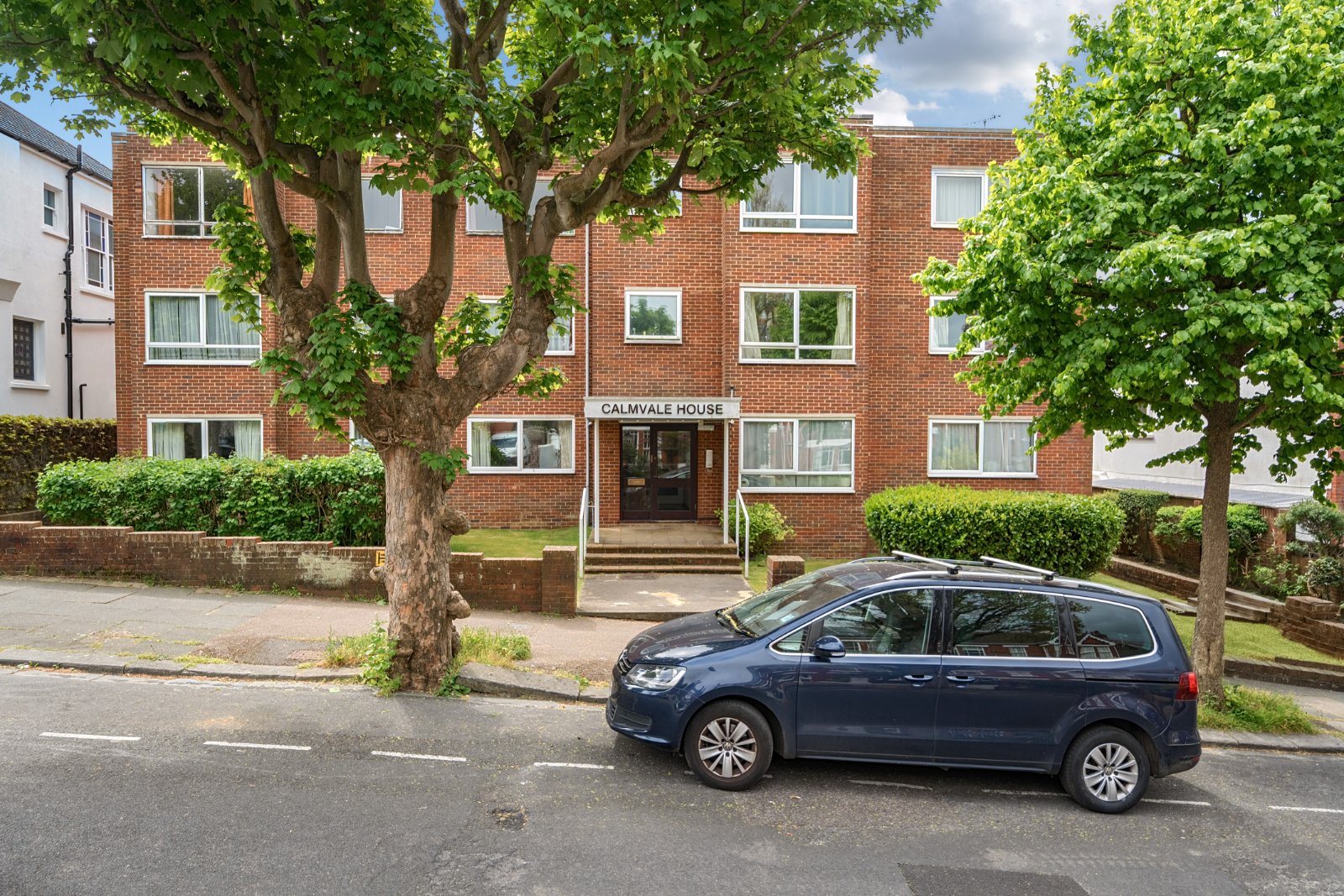 2 bedroom apartment for sale