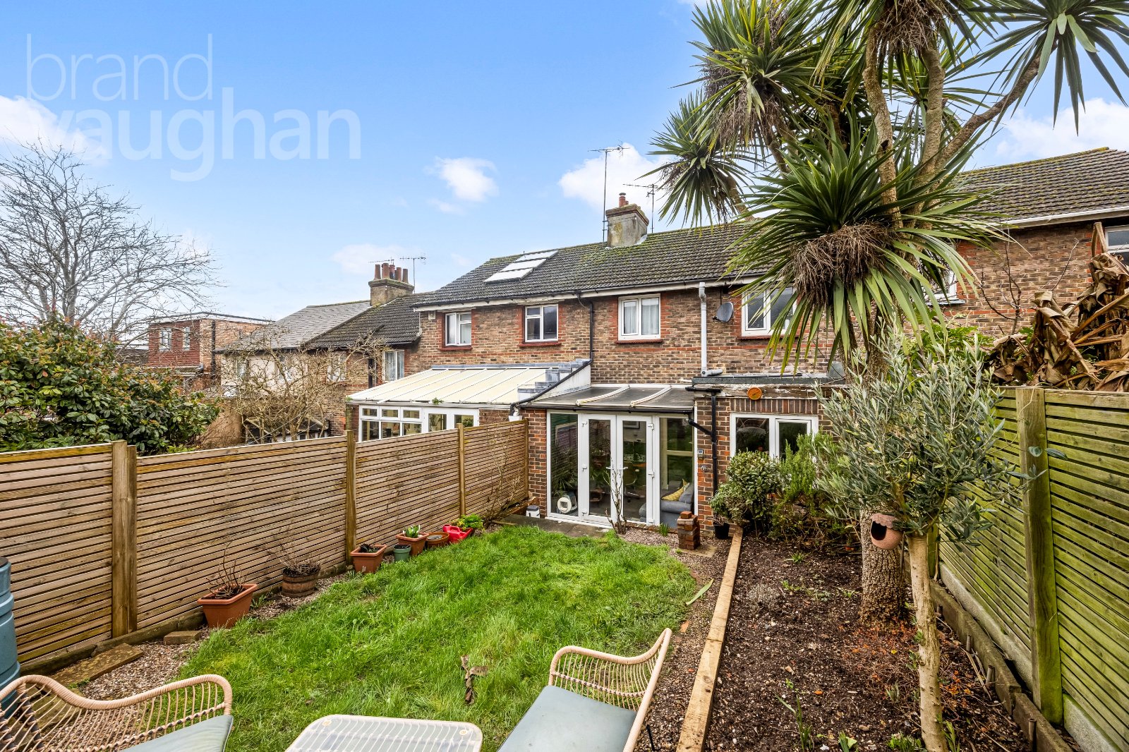 3 bedroom  terraced house for sale