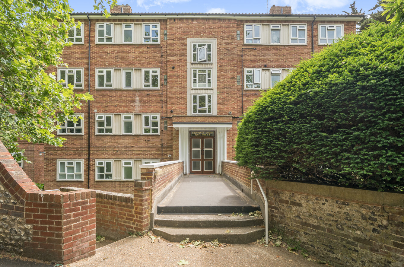2 bedroom apartment for sale