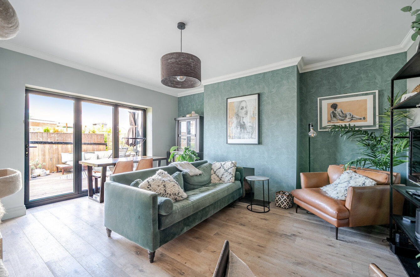 2 bedroom apartment for sale