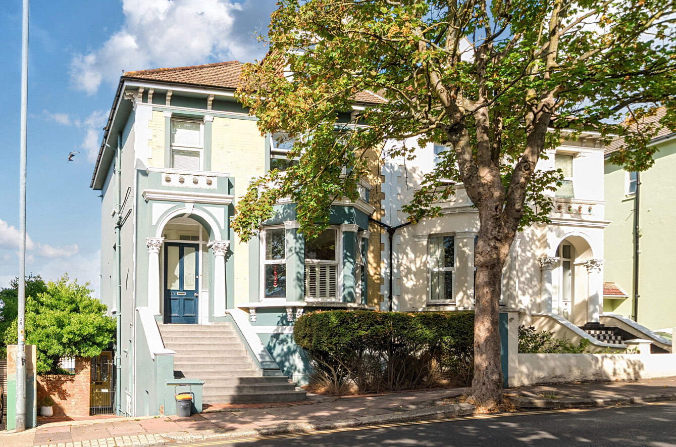 2 bedroom apartment for sale