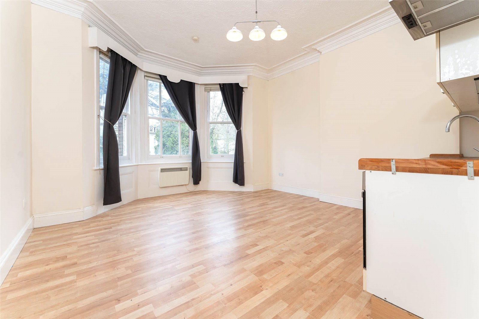  studio apartment to rent