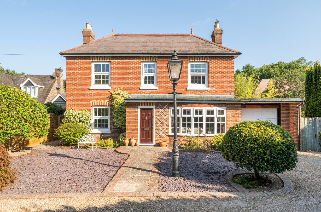 3 bedroom detached house for sale